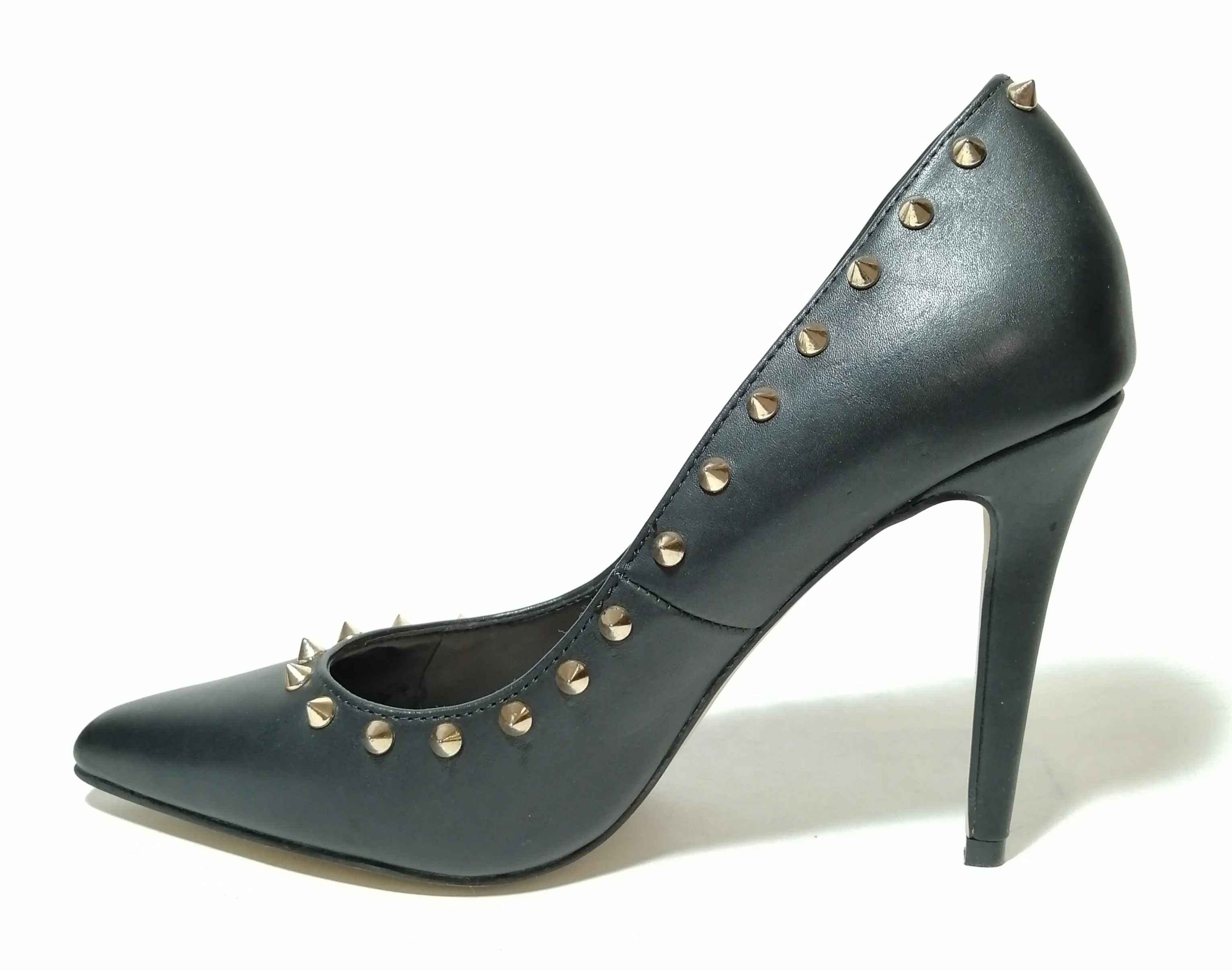 ALDO Black Ocearien Studded Pumps | Gently Used |