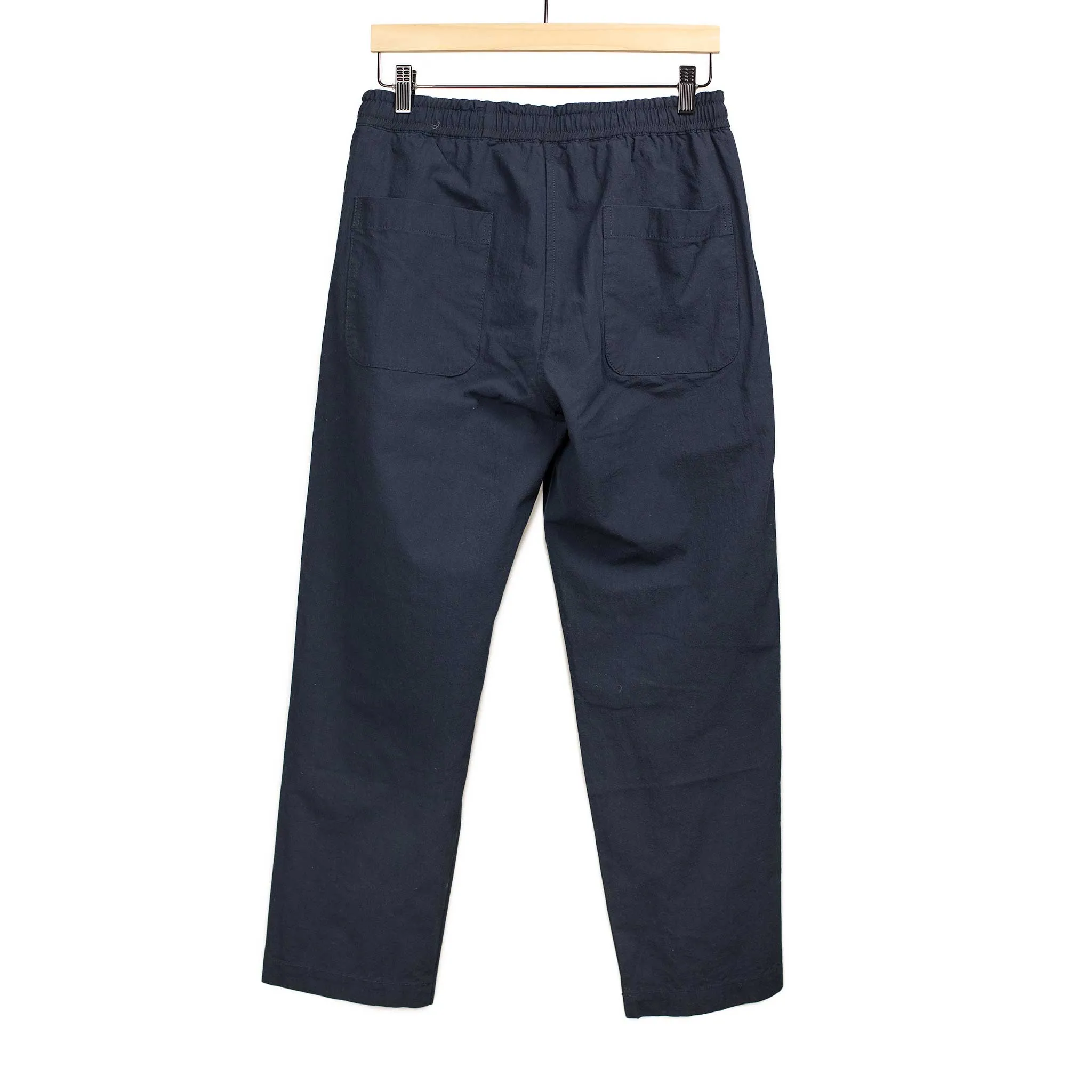 Easy pants in navy cotton oxford