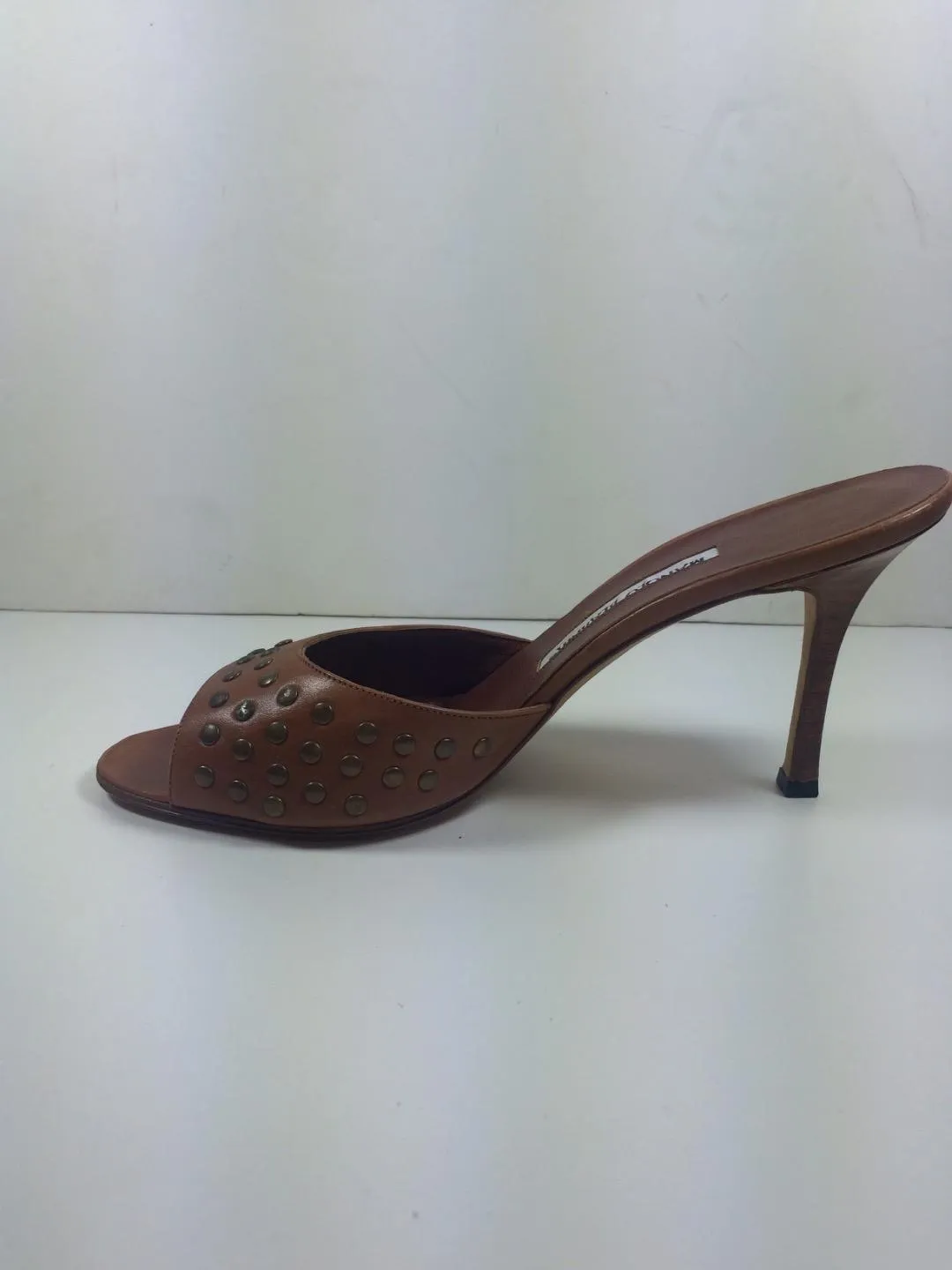 MANOLO BLAHNIK Studded Light Brown Leather Peep Toe Stiletto Heel Mules Size 9