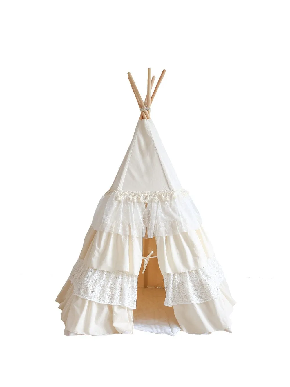 Shabby Chic Teepee Tent with Frills